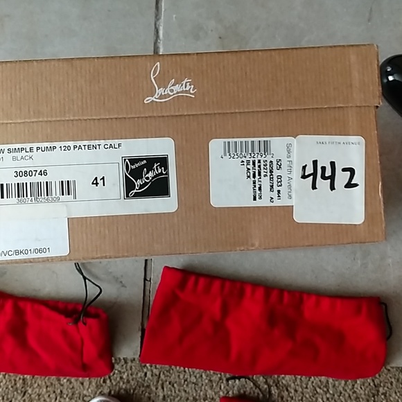 Shoes - Picture 4 of 4